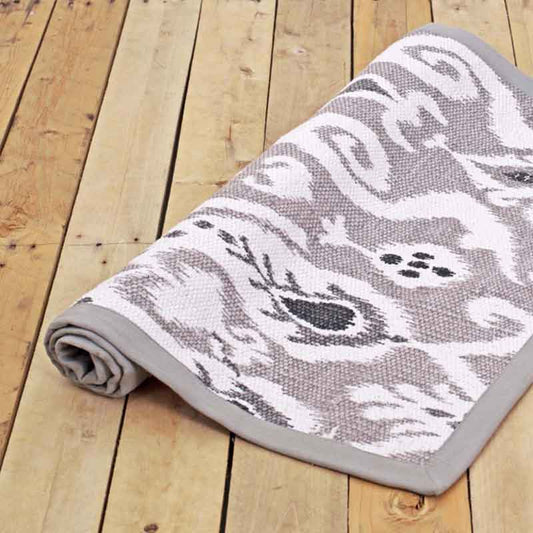 Gray Ikat Printed Cotton Handwoven Rug – 24x36 Inch