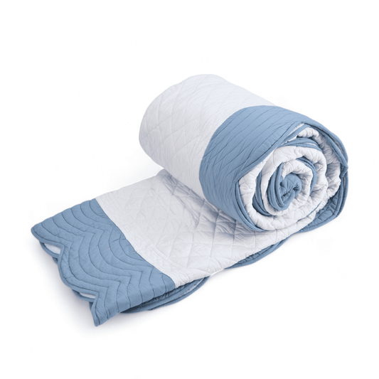 AMOUR White Duck Egg Cotton Quilt with Scalloped Border