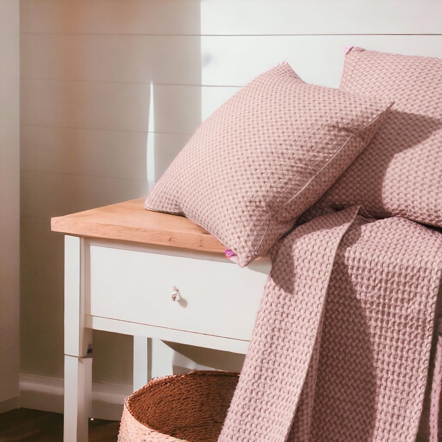 Old Rose Waffle Cotton Throw Blanket – Soft 130×150 cm