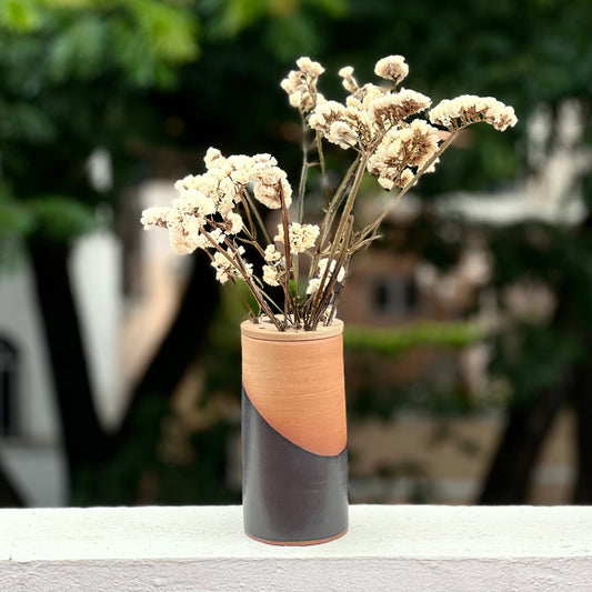 Foraging Garden Tilt Vase – Matte Black Clay Earthy Brown