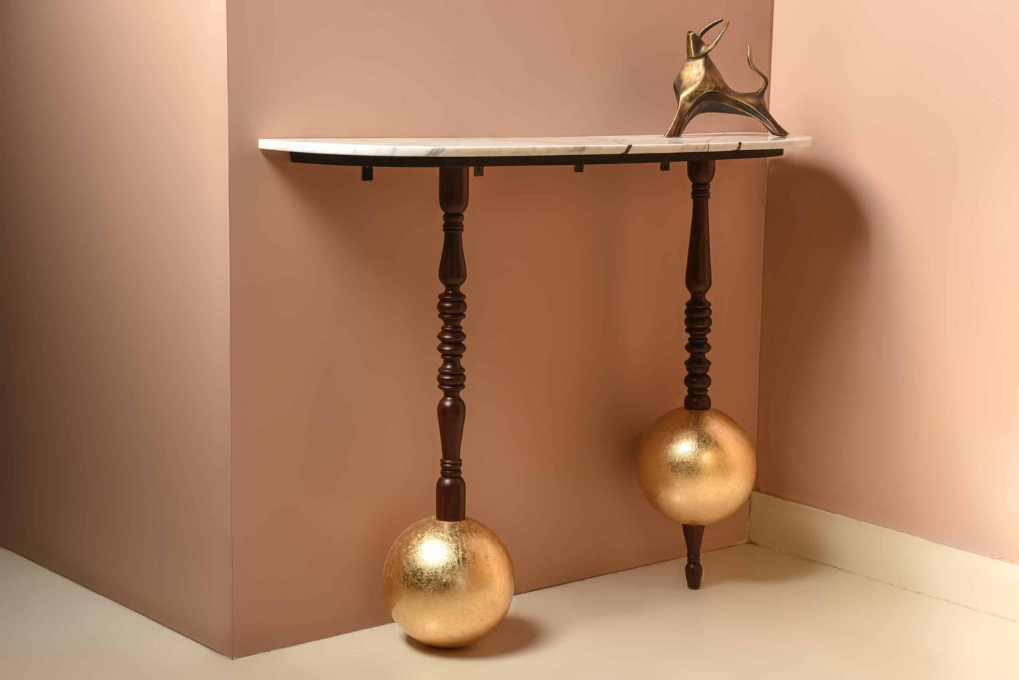 Globule Gold Leaving Console