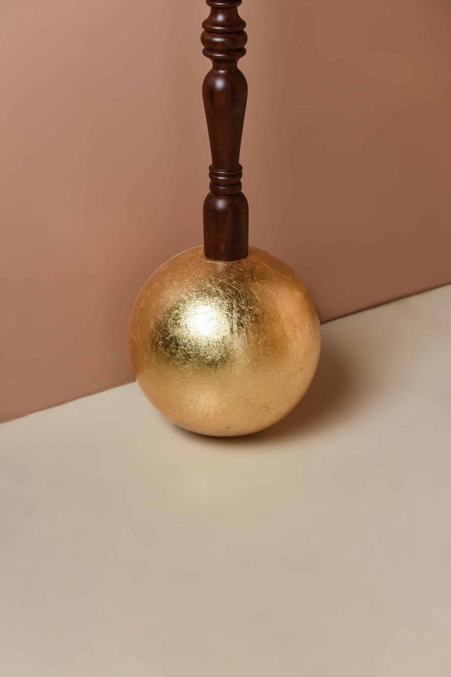 Globule Gold Leaving Console