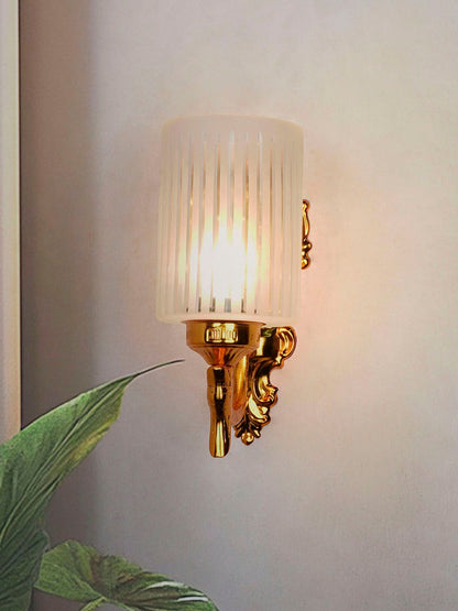 Elegant Gold Traditional Wall Sconce with Frosted Hand-Cut Glass Shade