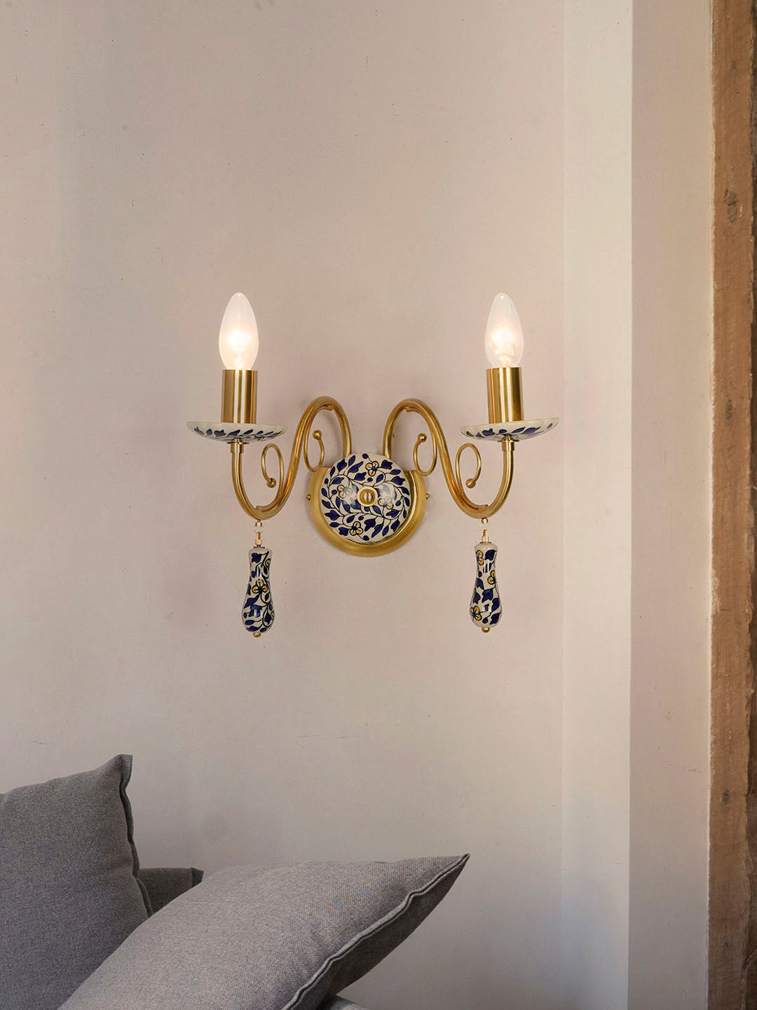 Multi Finish Ceramic Mild Steel 2-Light Wall Sconce – 30.5 cm