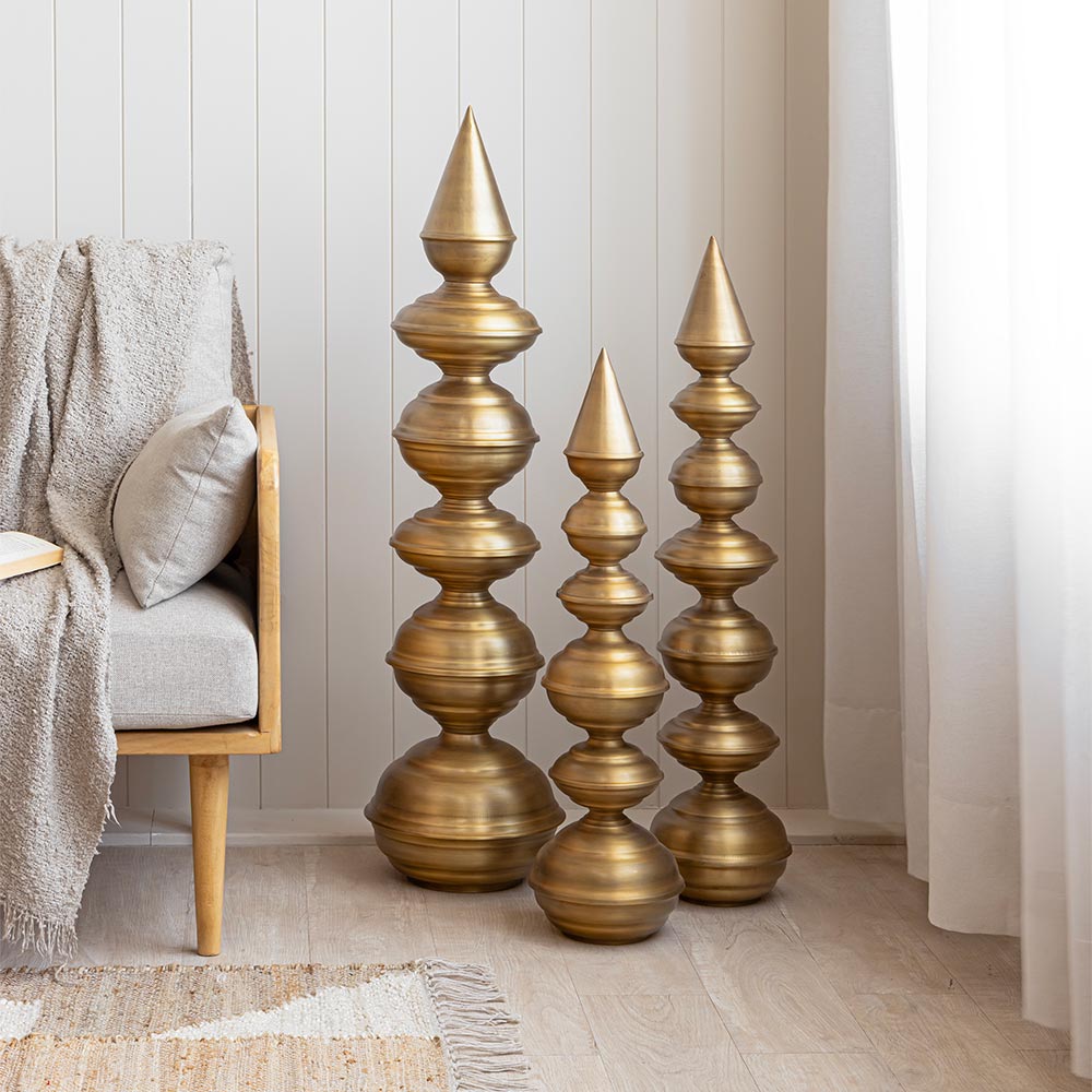 Temple Corner Brackets in Brass — Set of Three