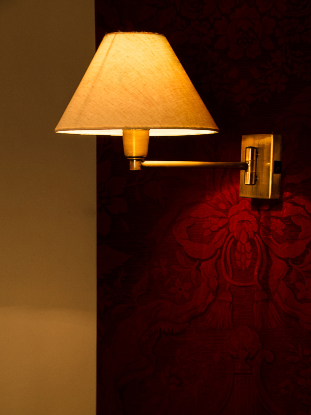 Brass Antique Fabric Brass 1-Light Wall Sconce – 27.9 cm