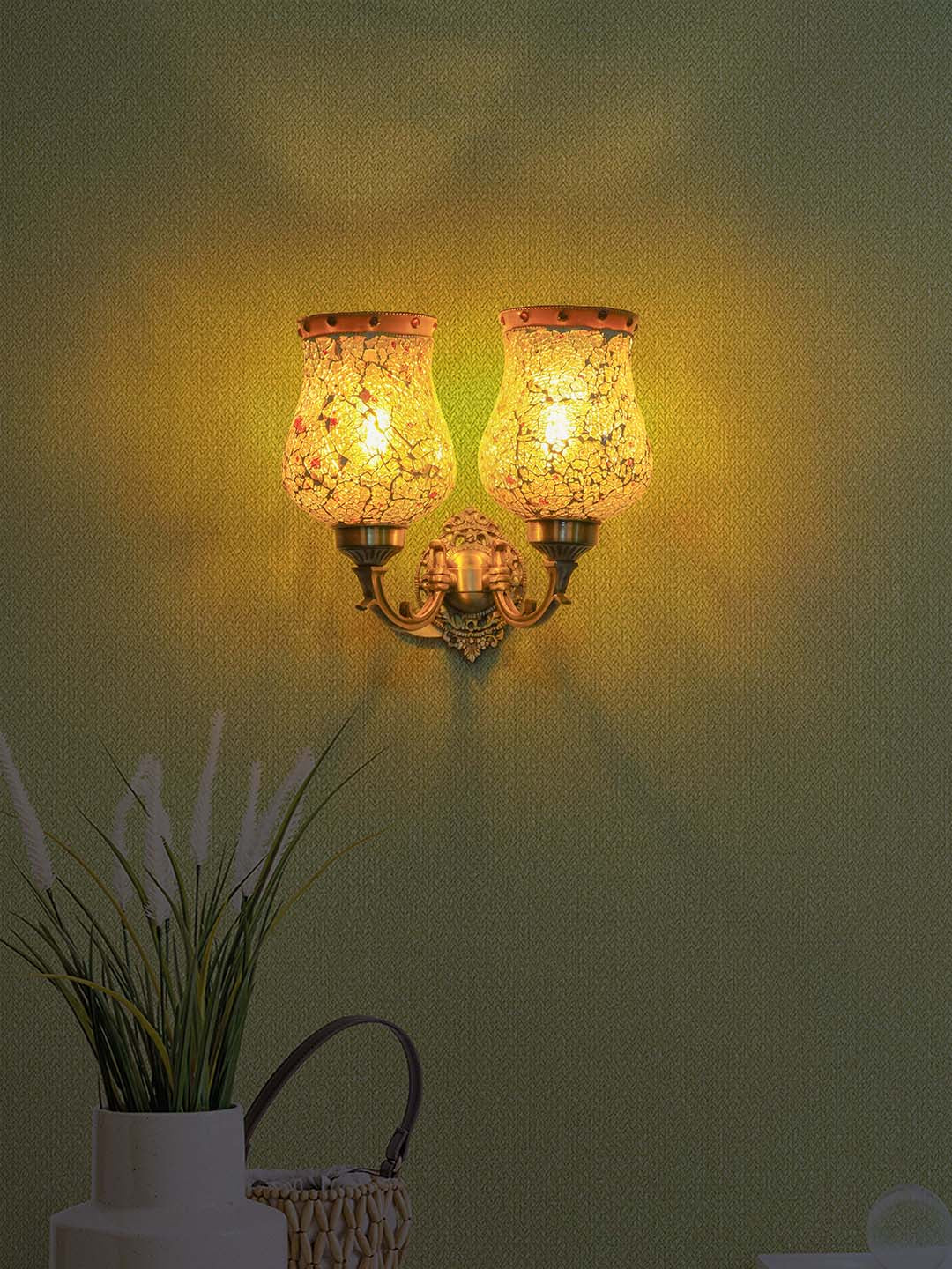 Brass Antique Glass Brass 1-Light Wall Sconce – 27.9 cm