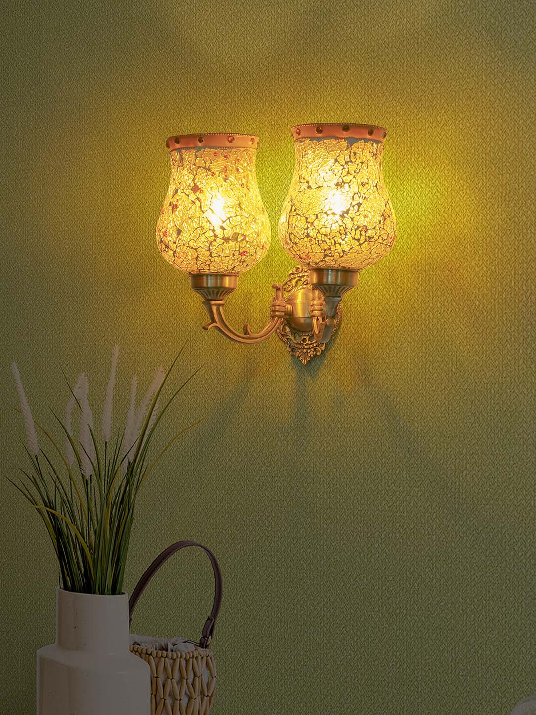 Brass Antique Glass Brass 1-Light Wall Sconce – 27.9 cm