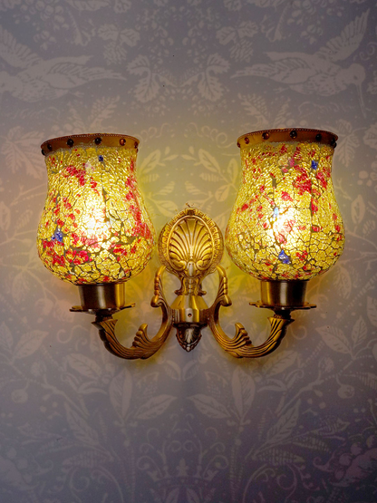 Brass Antique Glass Brass 2-Light Wall Sconce – 35.6 cm