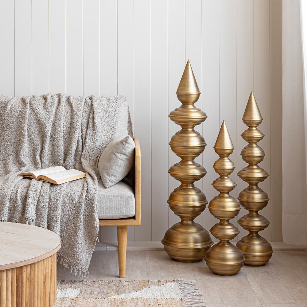 Temple Corner Brackets in Brass — Set of Three