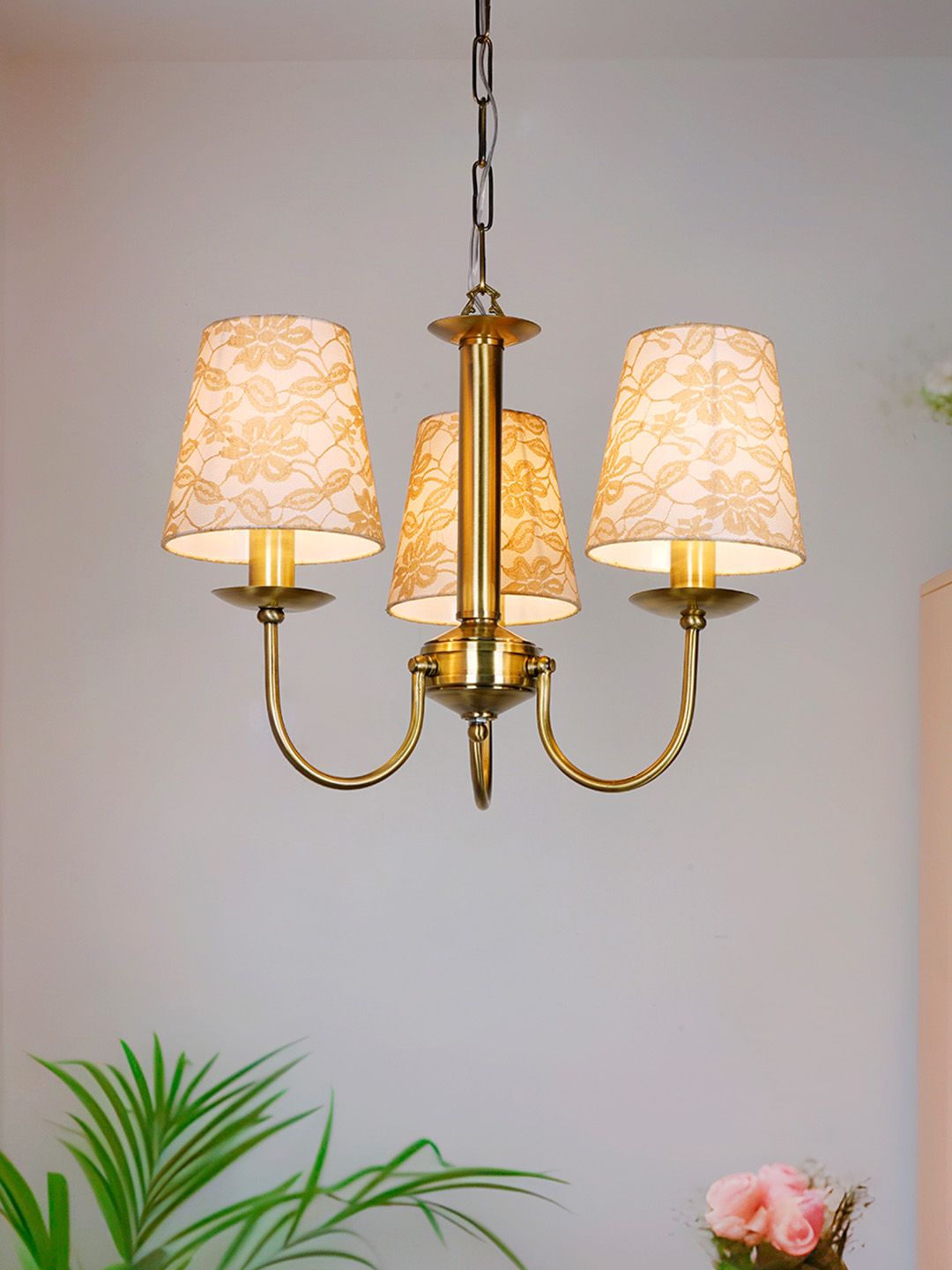 Brass Antique 3-Light Mini Chandelier – 45.7 cm