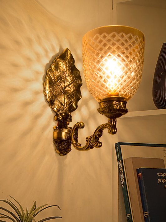 Elegant Golden Betel Leaf Aluminium Wall Sconce - Single Light Designer Fixture
