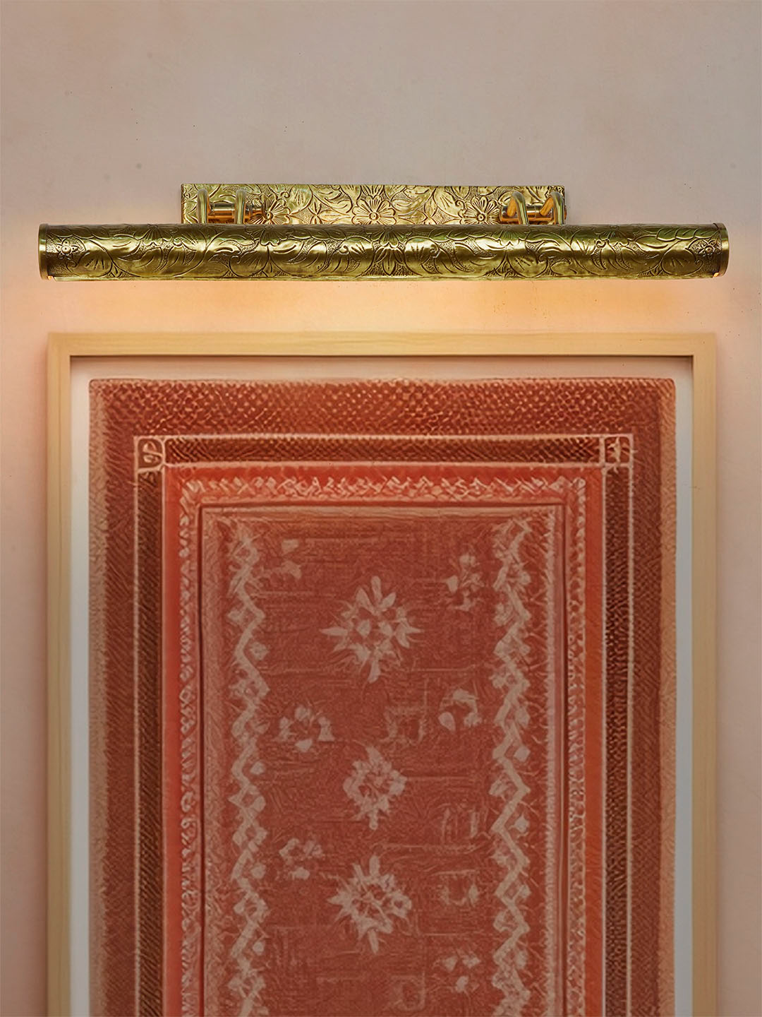 Exquisite 4-Light Antique Brass Chitai Picture Light: Traditional Indian Art
