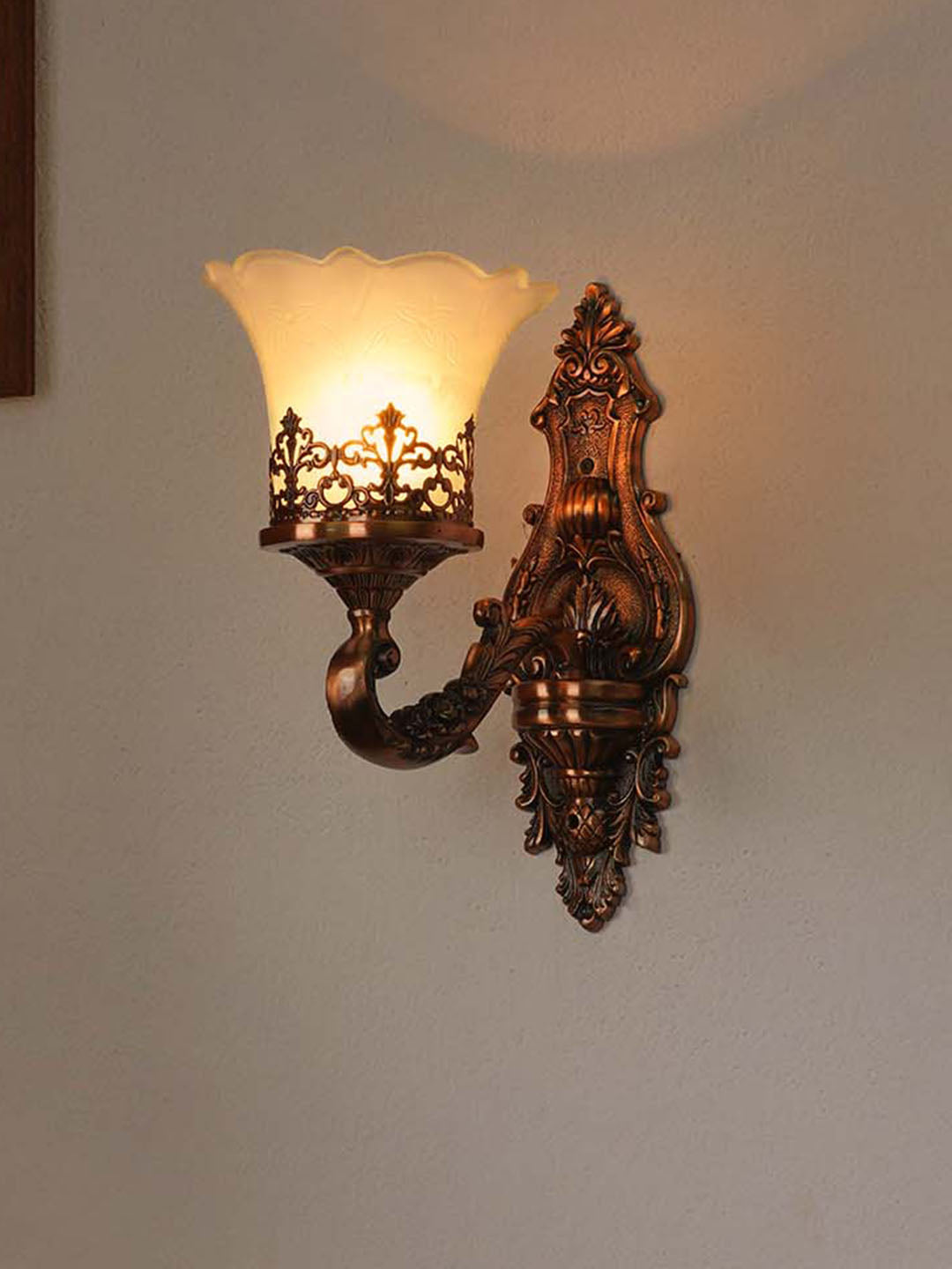 Antique Copper Glass Aluminium 1-Light Wall Sconce – 34.3 cm