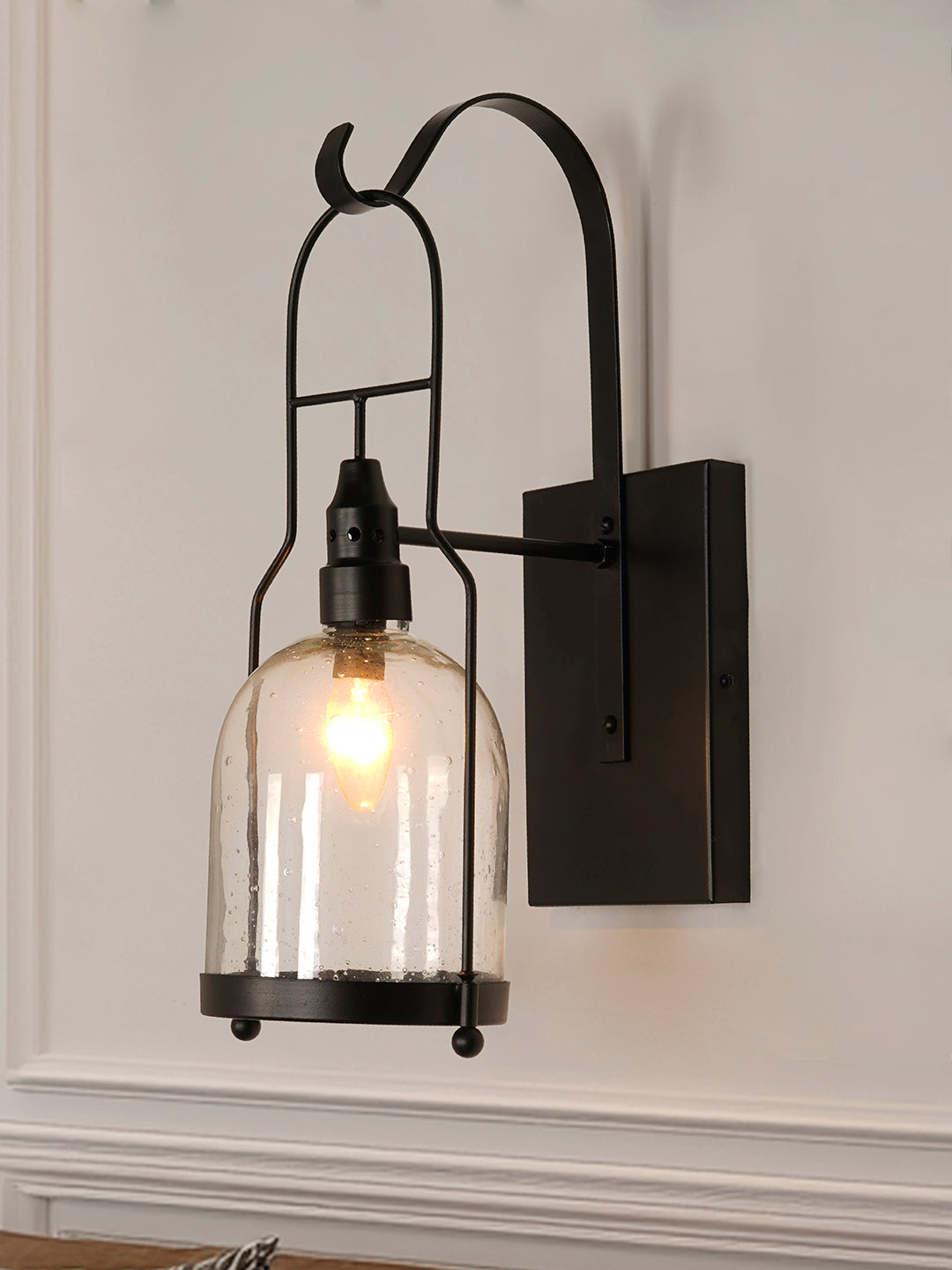 Black Glass Mild Steel 1-Light Wall Sconce – 50.8 cm