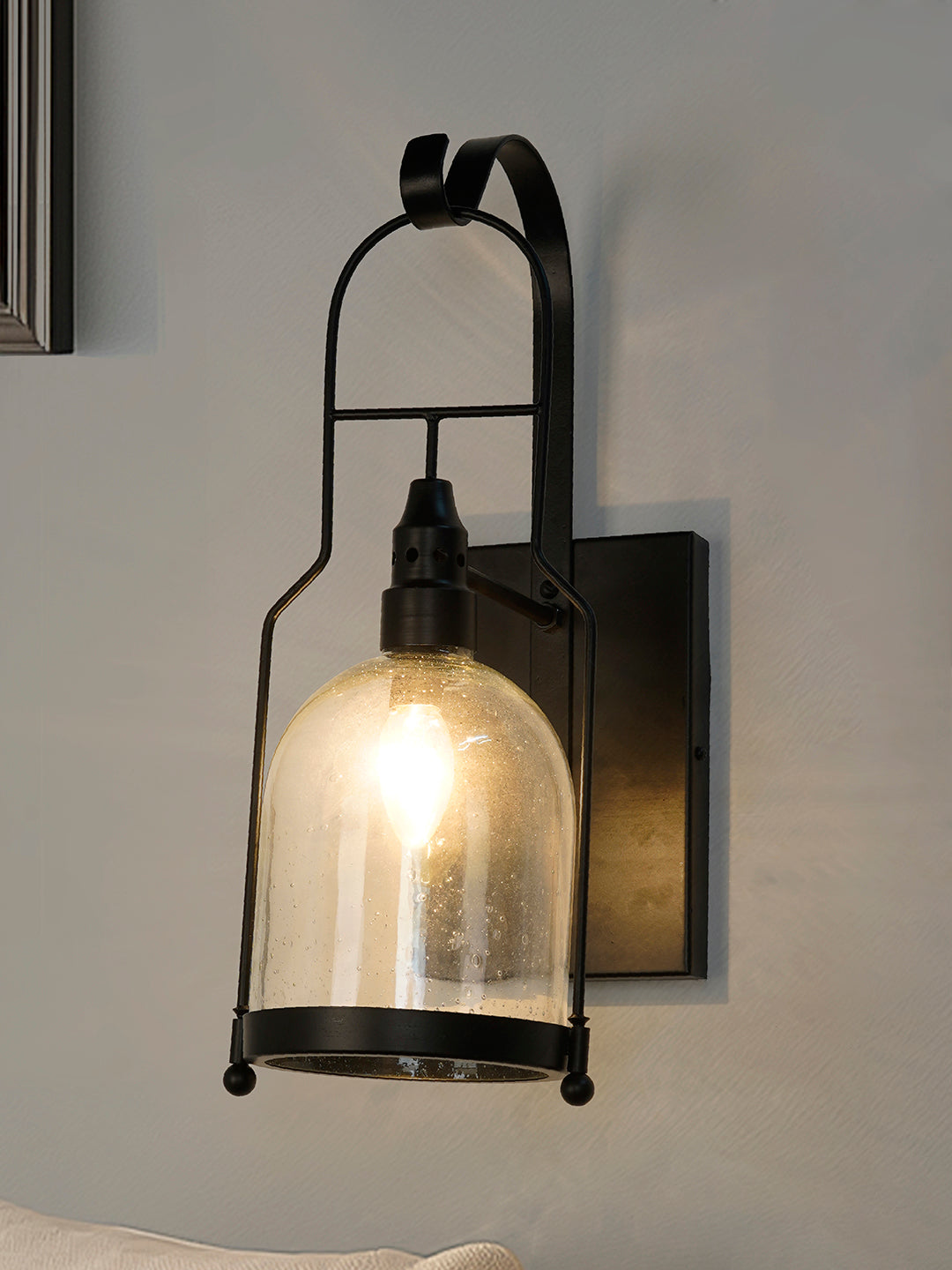 Black Glass Mild Steel 1-Light Wall Sconce – 50.8 cm