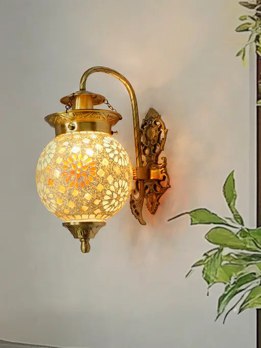 Brass Antique Glass Brass 1-Light Wall Sconce – 30.5 cm