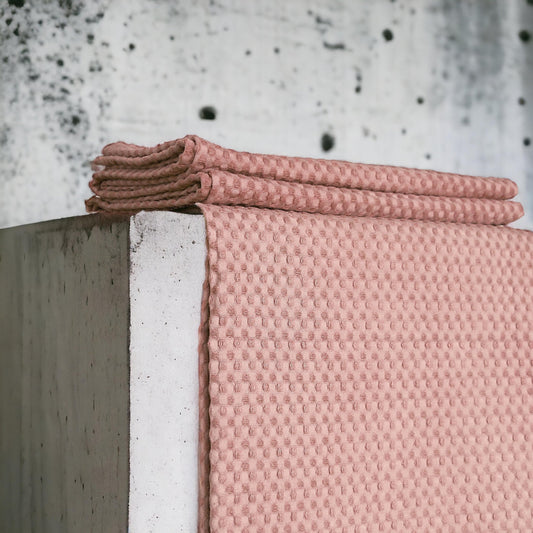 Old Rose Waffle Cotton Throw Blanket – Soft 130×150 cm
