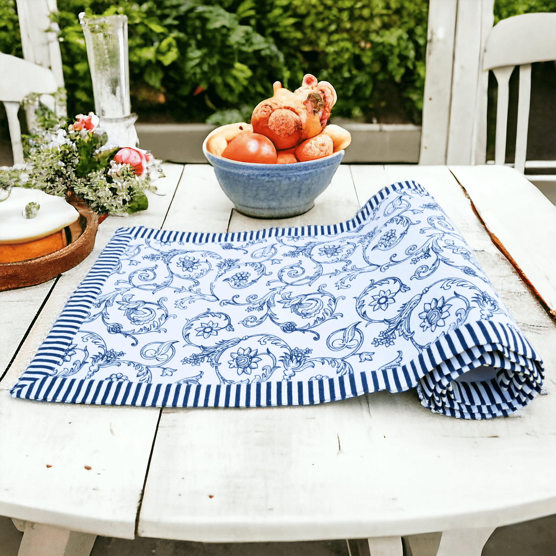 Blue Swirl Cotton Table Runner with Stripe Border – Victorian