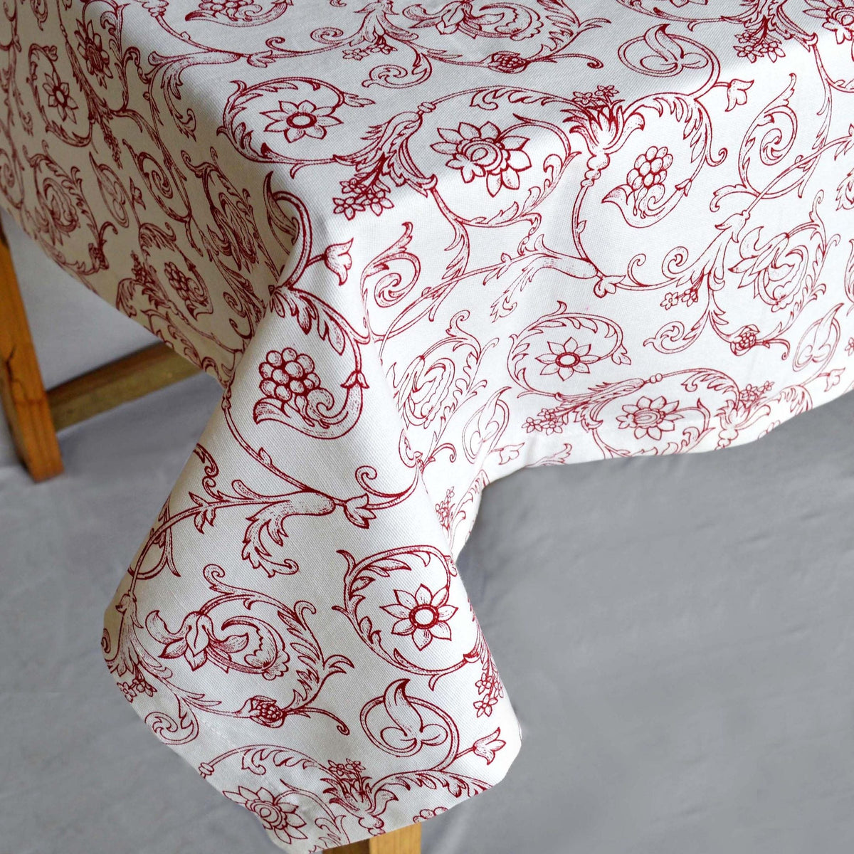 Red & White Victorian Swirl Print Cotton Tablecloth – 3 Sizes Available