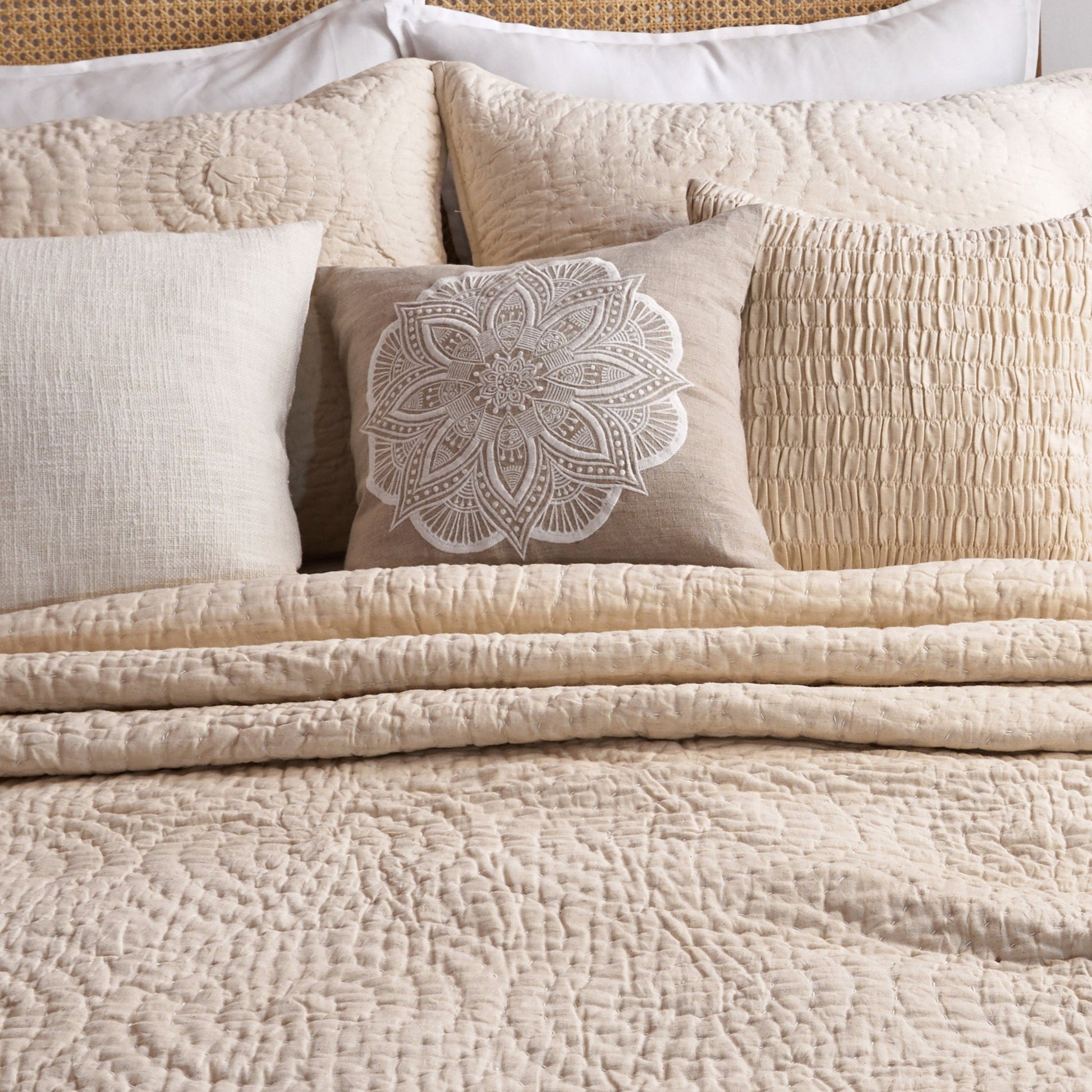 Beige Cotton Linen Quilted Bed Set – Twin, Queen, King