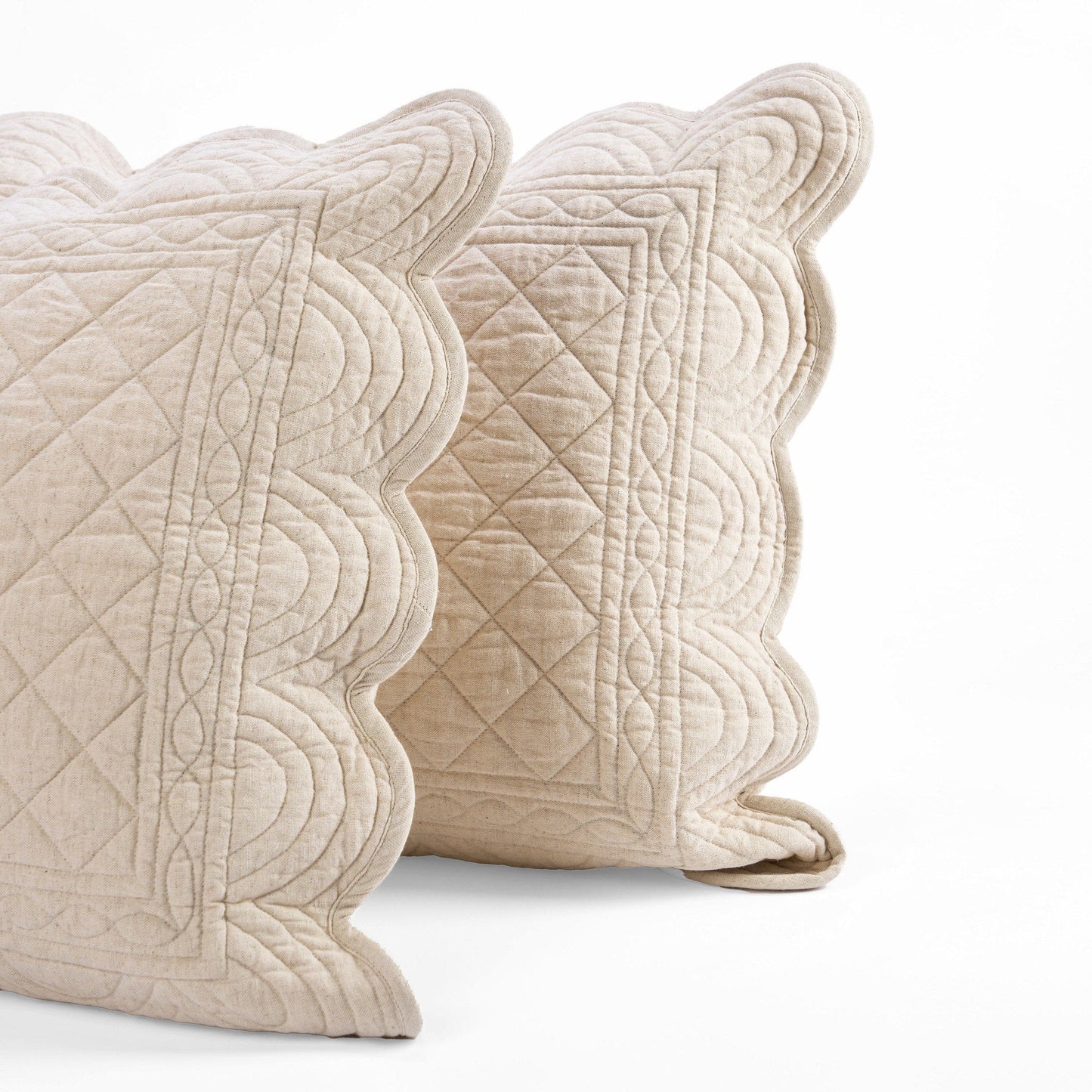 Beige Cotton-Linen Scalloped Quilted Bed Set with Pillow Cases