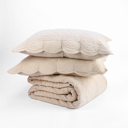 Beige Cotton-Linen Scalloped Quilted Bed Set with Pillow Cases