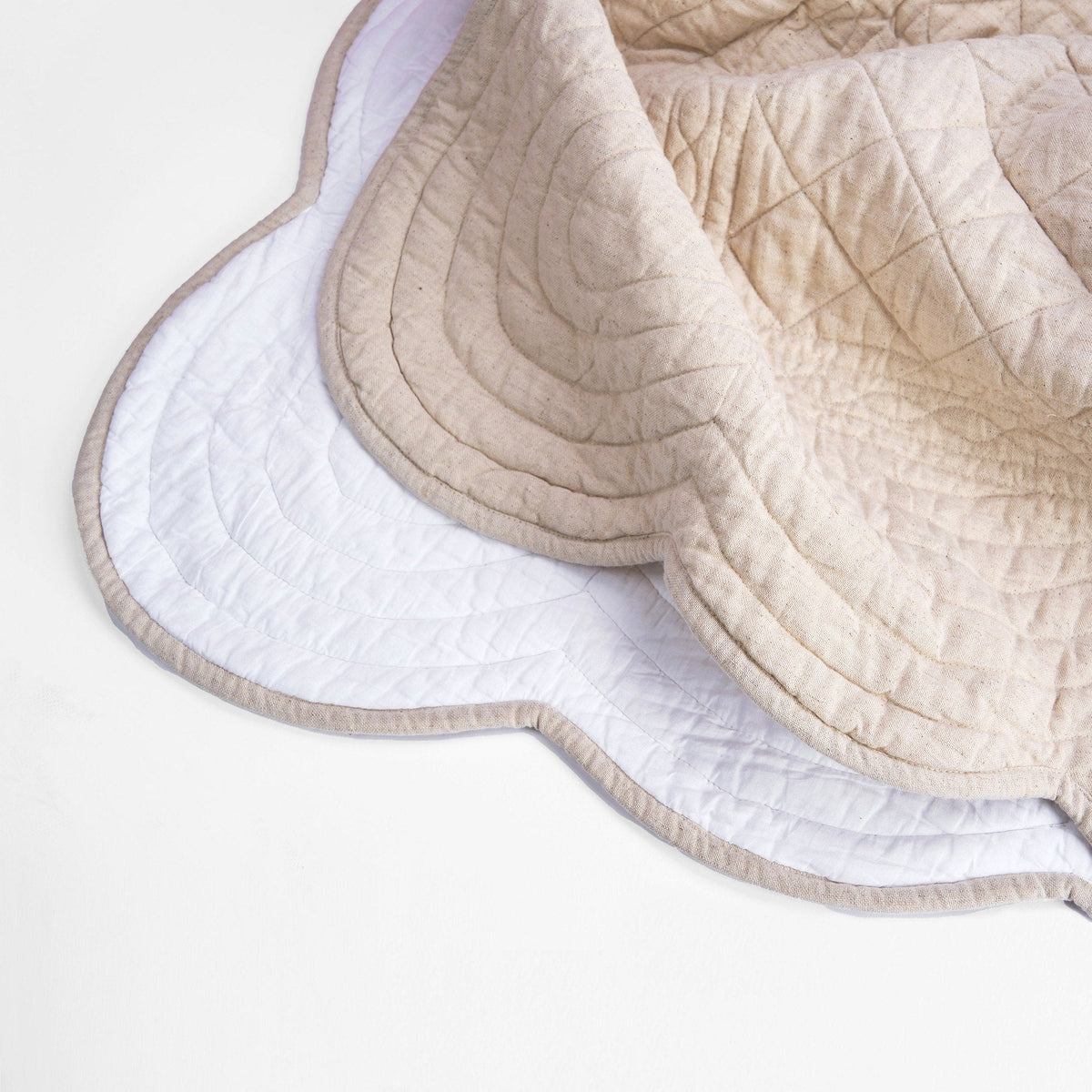 Amour Scalloped Quilt Bed Set | Beige Linen-Cotton Blend | Diamond Quilting | Handmade