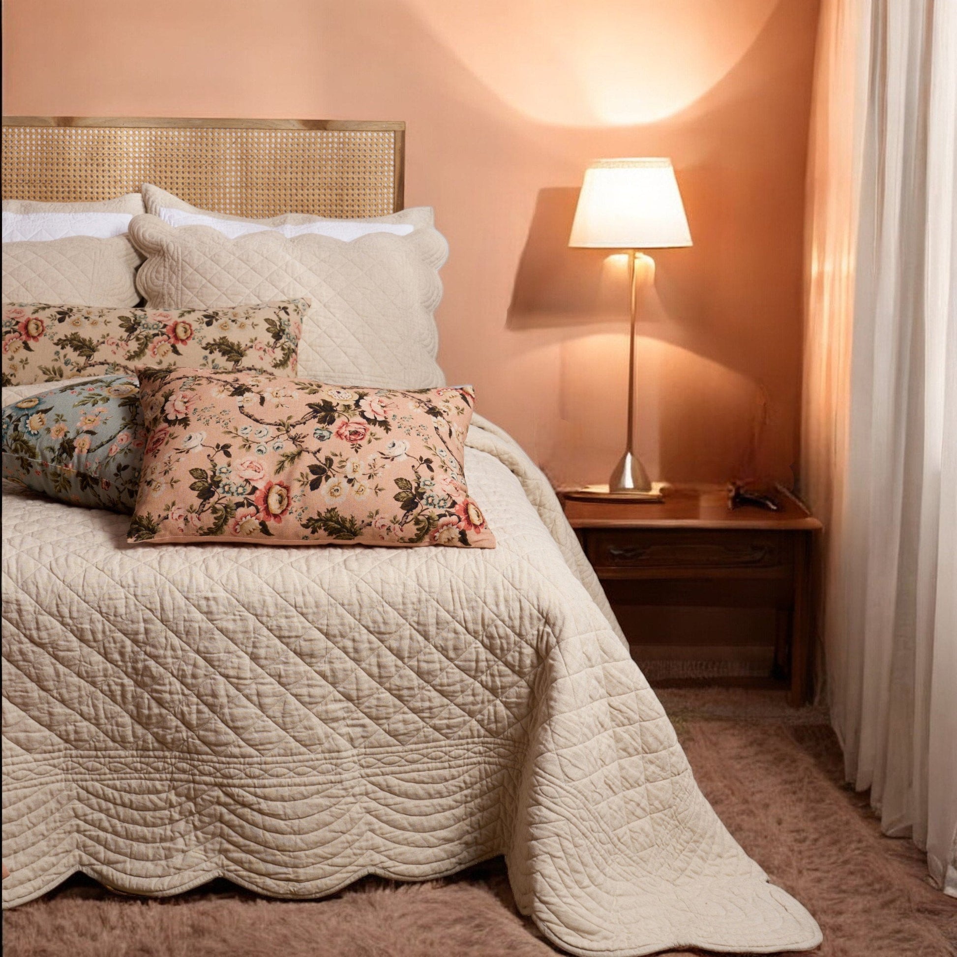 Beige Cotton-Linen Scalloped Quilted Bed Set with Pillow Cases