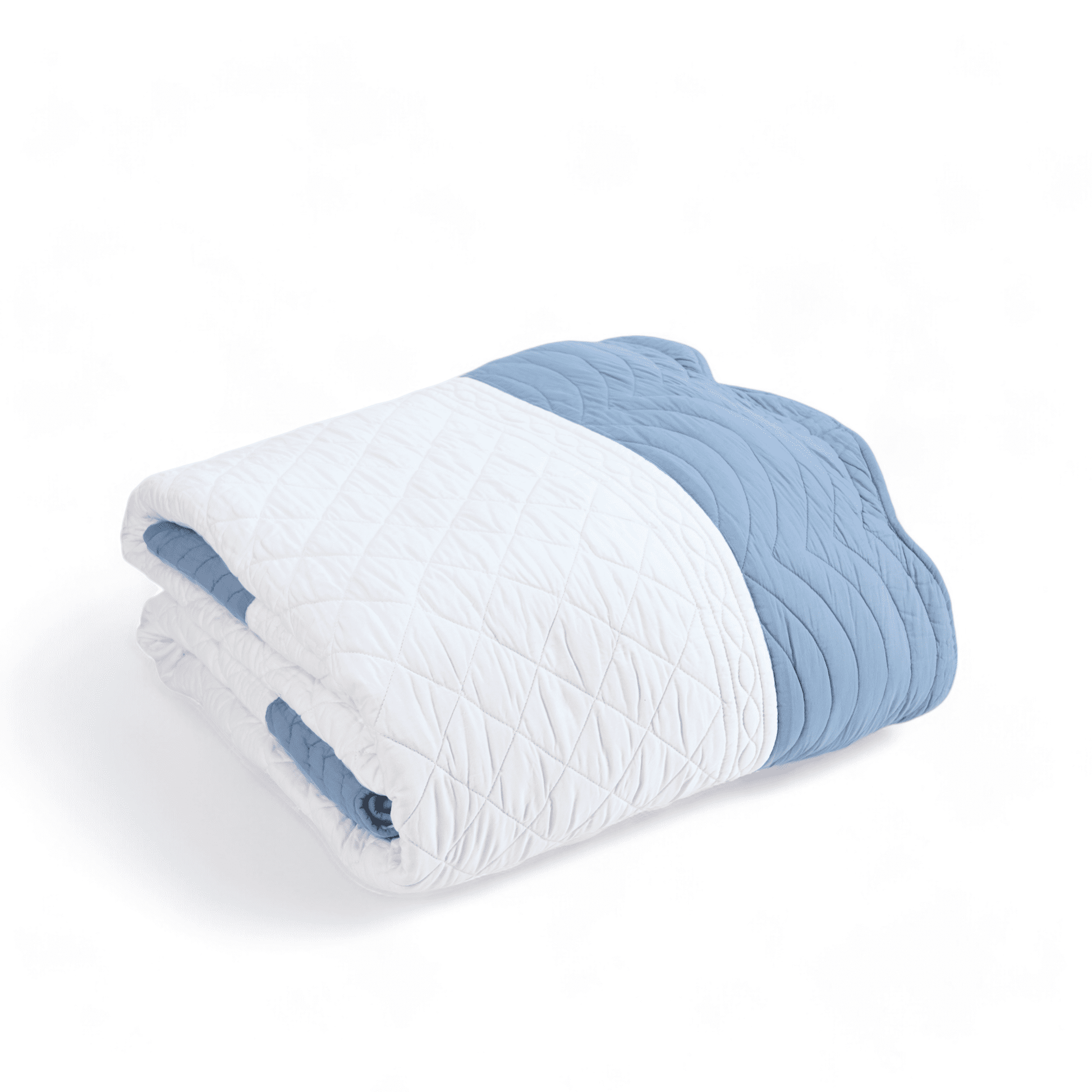 AMOUR White Duck Egg Cotton Quilt with Scalloped Border