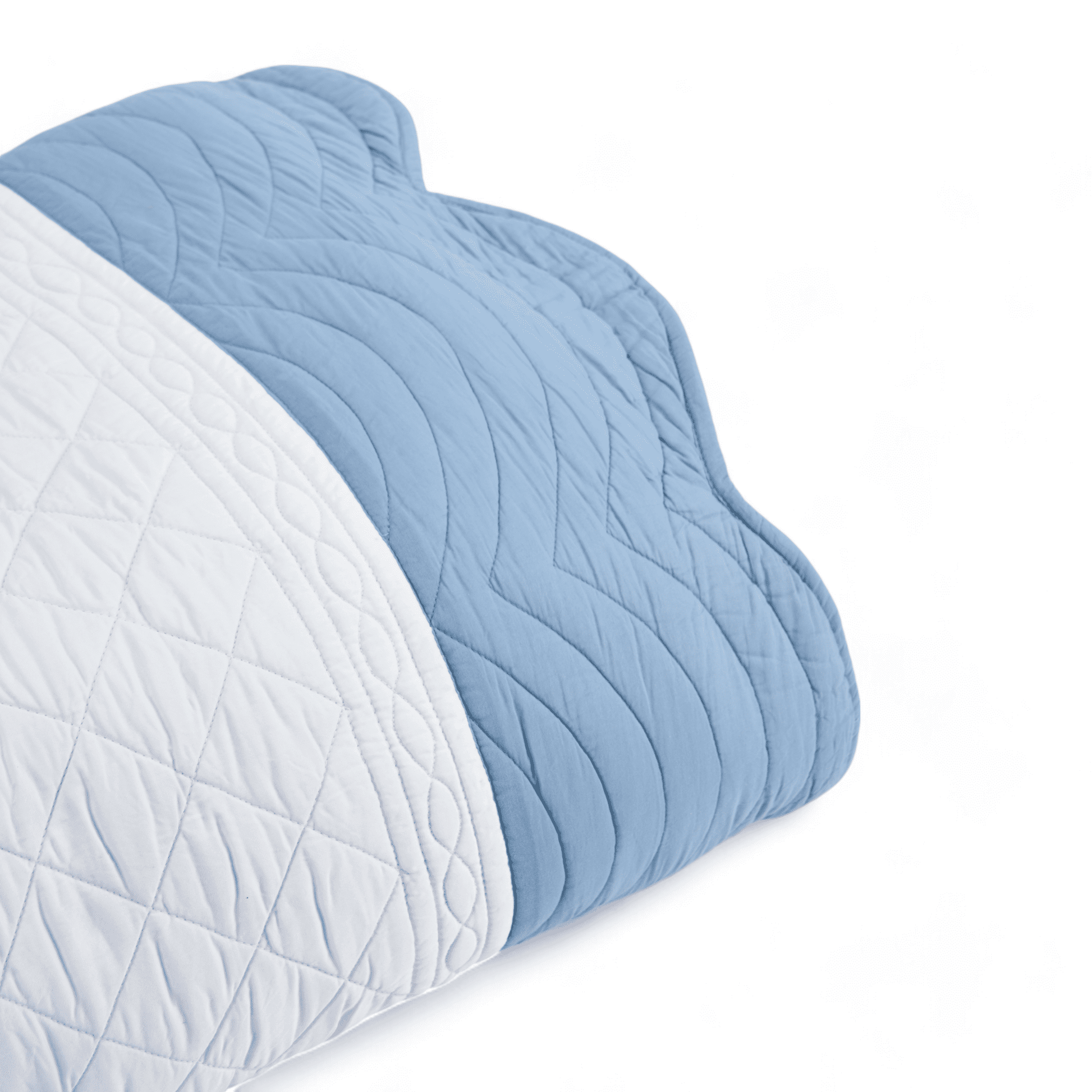 AMOUR White Duck Egg Cotton Quilt with Scalloped Border