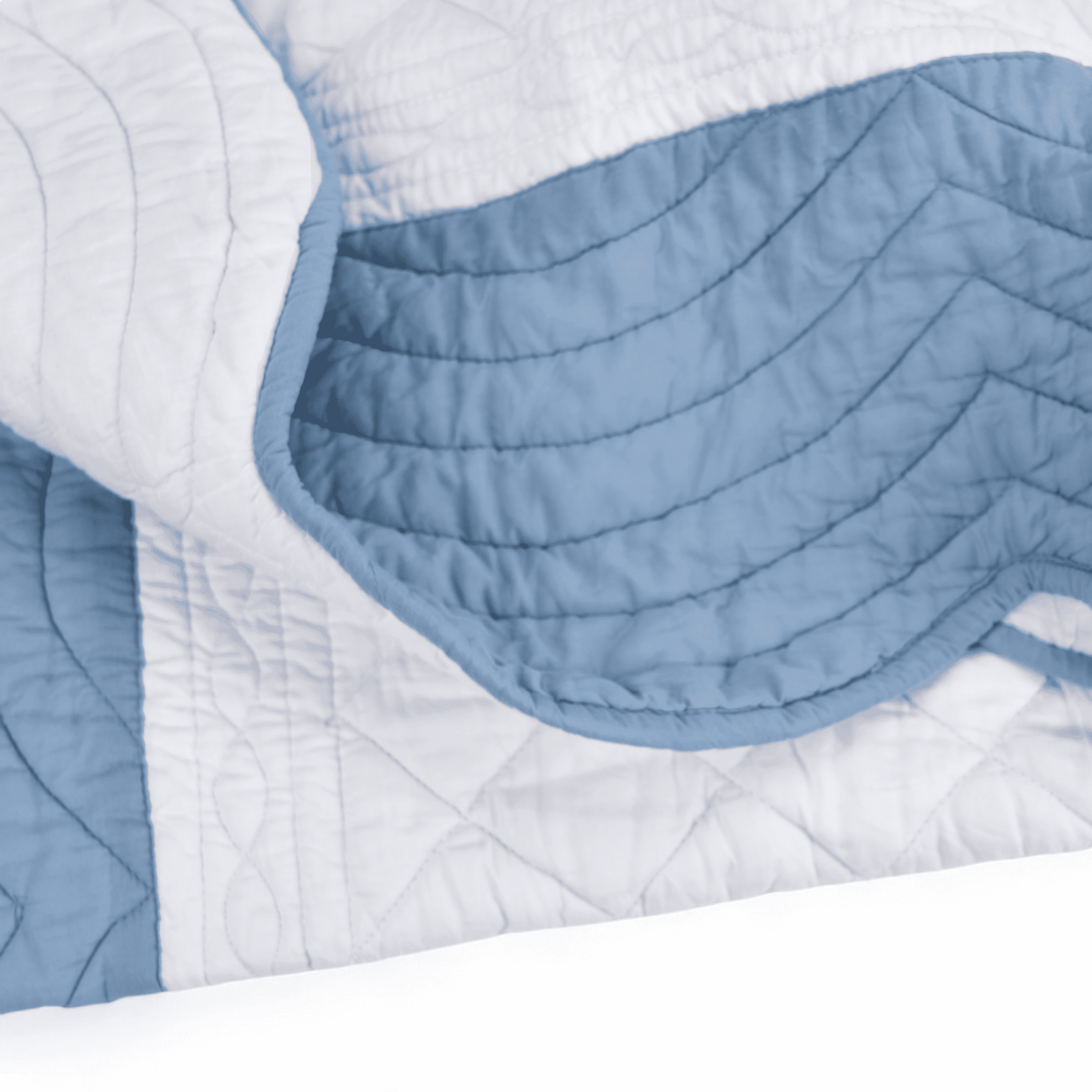 AMOUR White Duck Egg Cotton Quilt with Scalloped Border