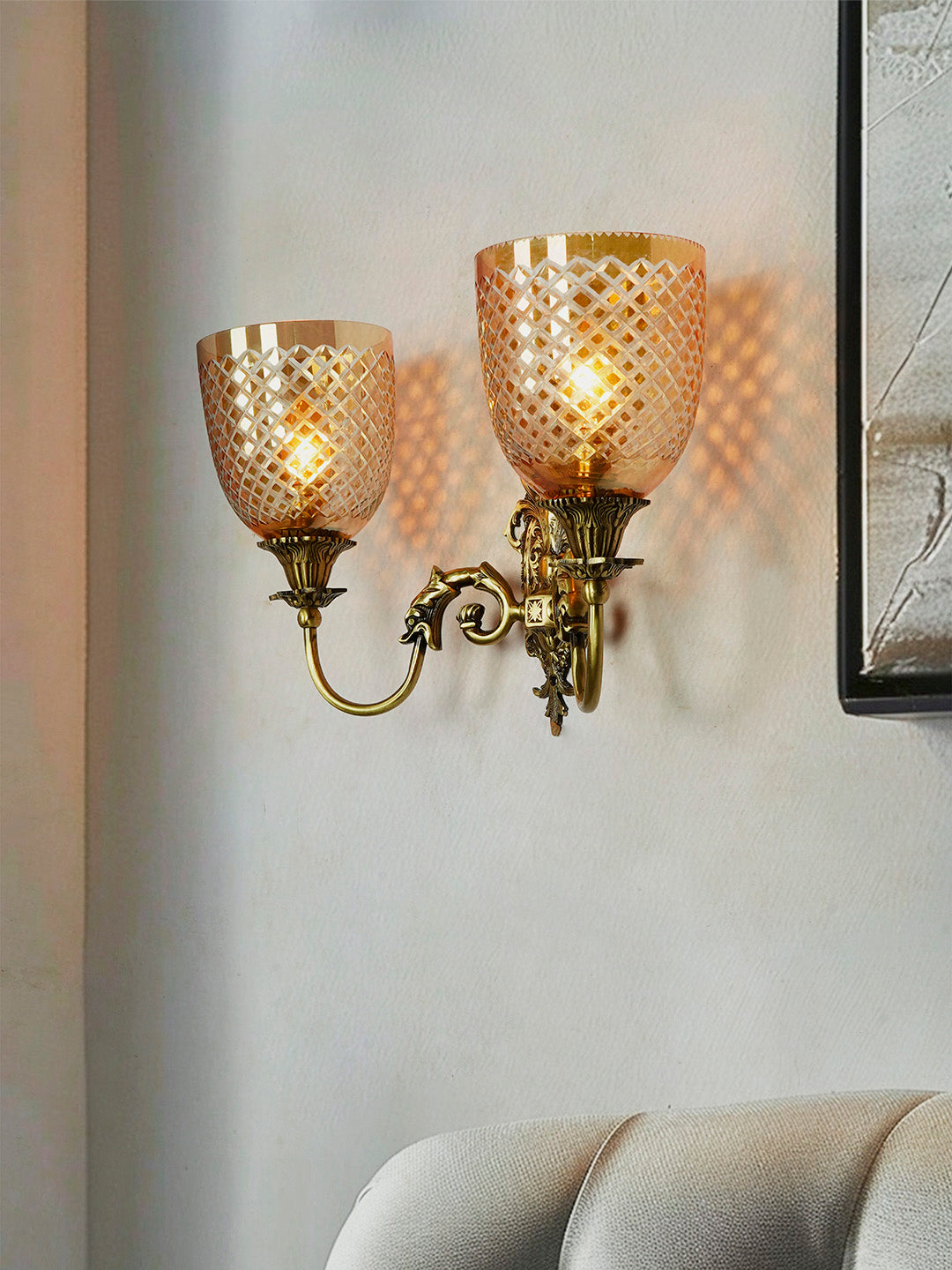 Brass Antique Glass Brass 2-Light Wall Sconce – 45.7 cm