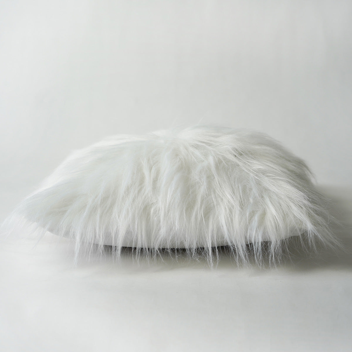 Plush White Faux Fur Pillow Cover – Luxurious Softness, Multiple Sizes