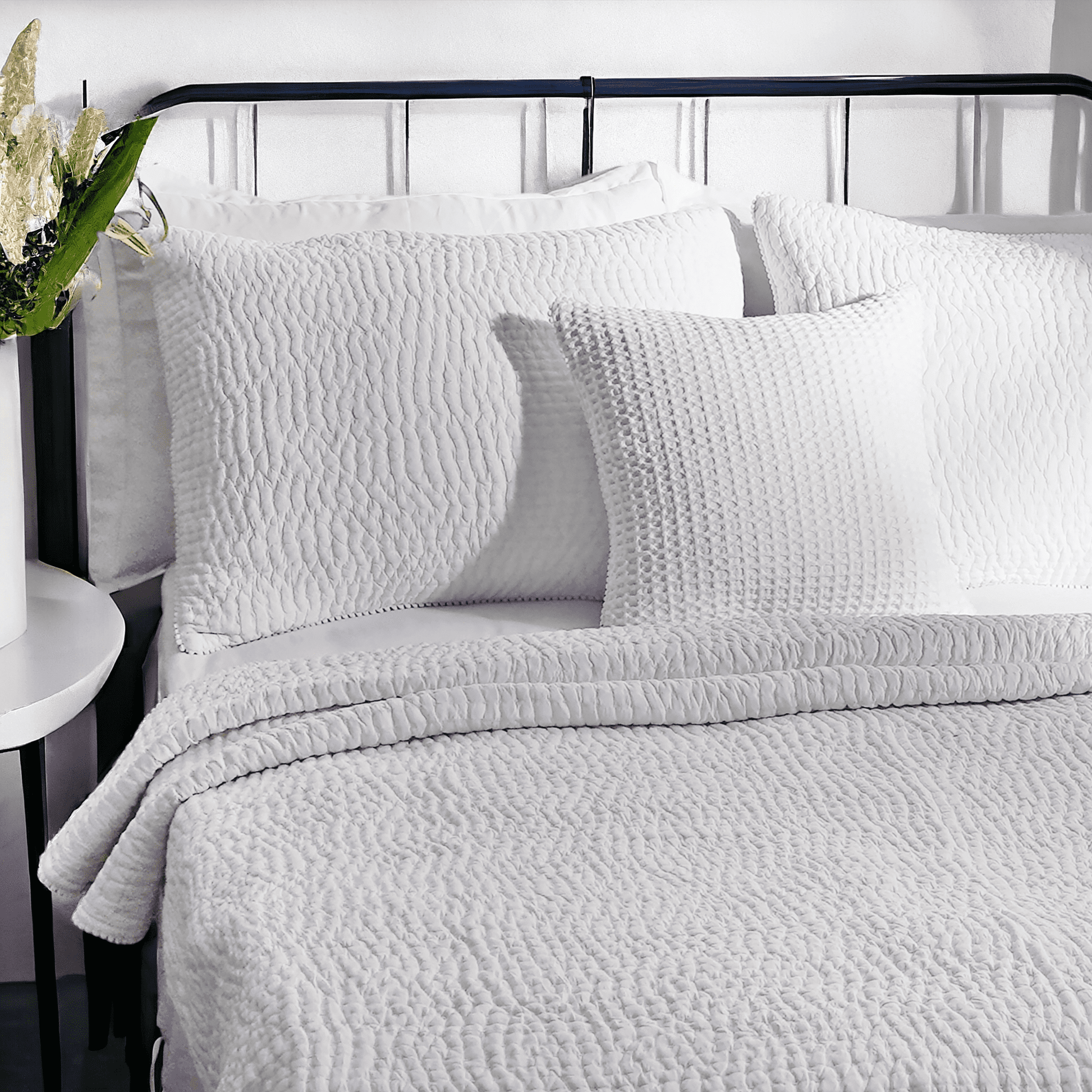 White Kantha Stripe Quilted Bed Set – Premium 100% Cotton