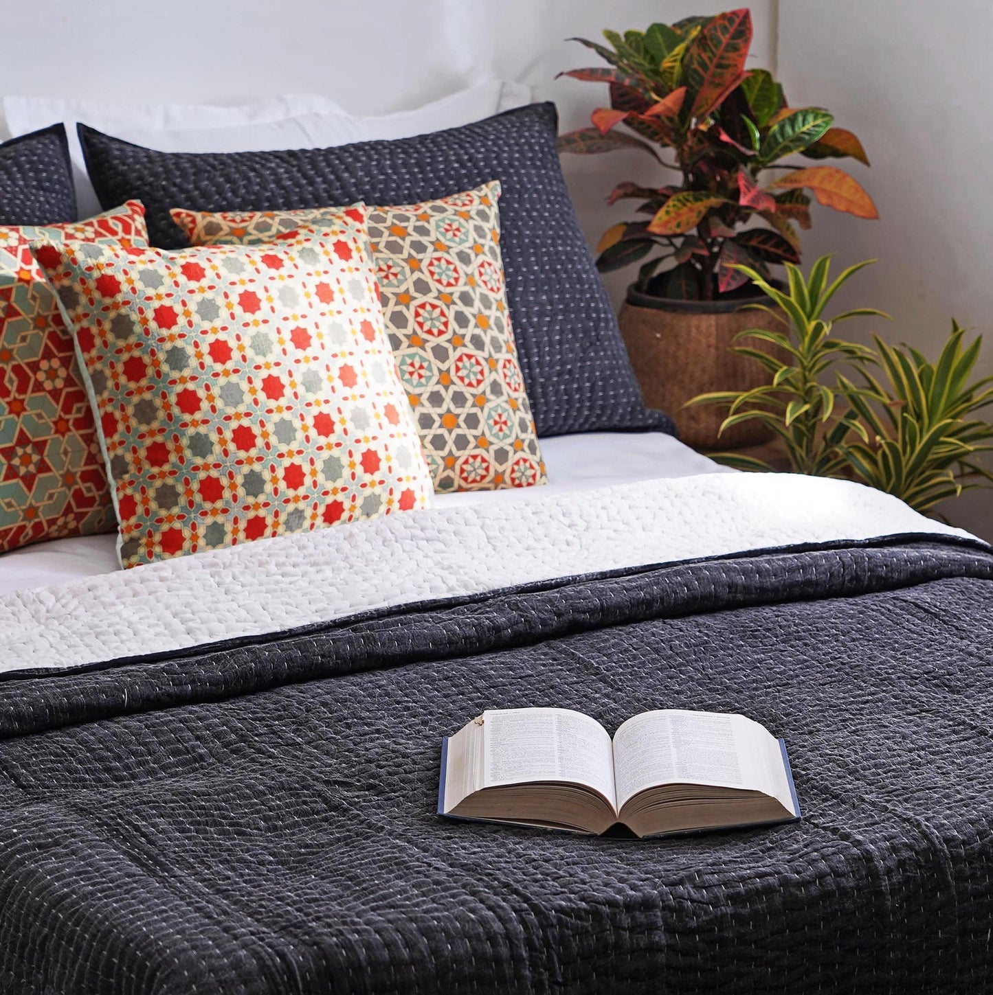 Charcoal Grey Stonewashed Kantha Quilt – 100% Cotton Comfort