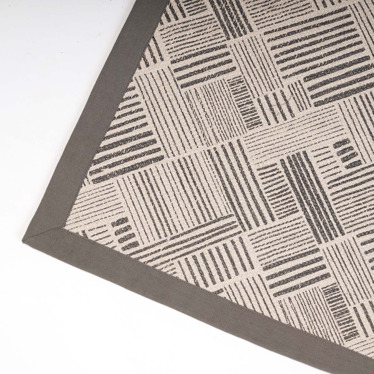 Modern Retro Grey Cotton Rug | Stripe Print | Mid-Century Modern