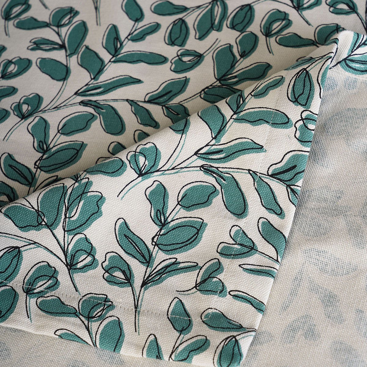 Aqua Green Leaf Print Cotton Tablecloth – Modern Retro Design