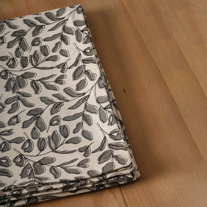 Modern Retro Grey Cotton Leaf Print Tablecloth – Elegant Dining Décor