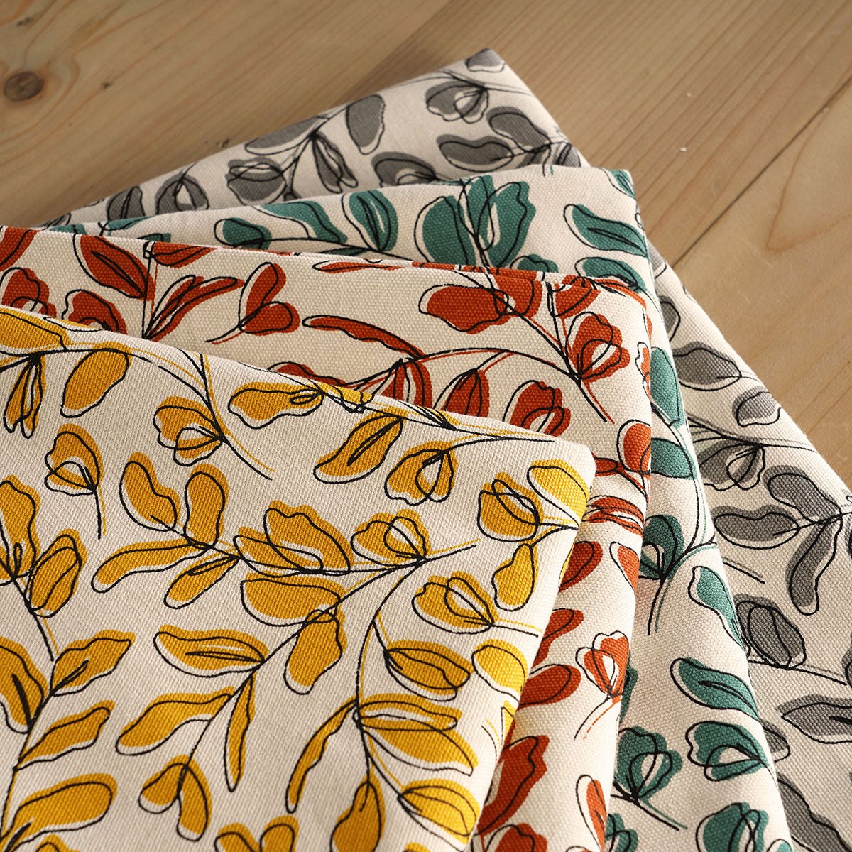 Aqua Green Leaf Print Cotton Tablecloth – Modern Retro Design
