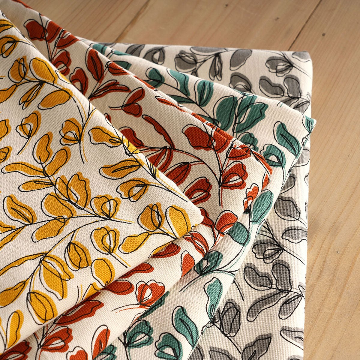 Terracotta Leaf Print Modern Retro Cotton Tablecloth for Round Four-Seater