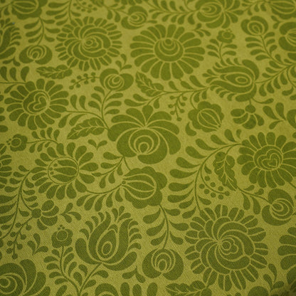 MATYO Green Floral Cotton Tablecloth – 54" Round, 54"x90" Options