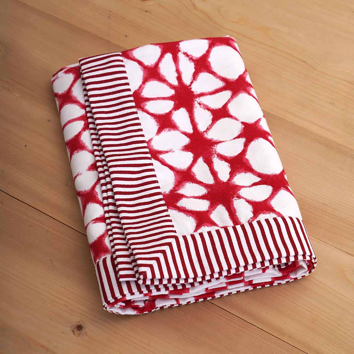 Red & White Tie Dye Prism Print Cotton Tablecloth with Red Border | 4 & 6 Seater