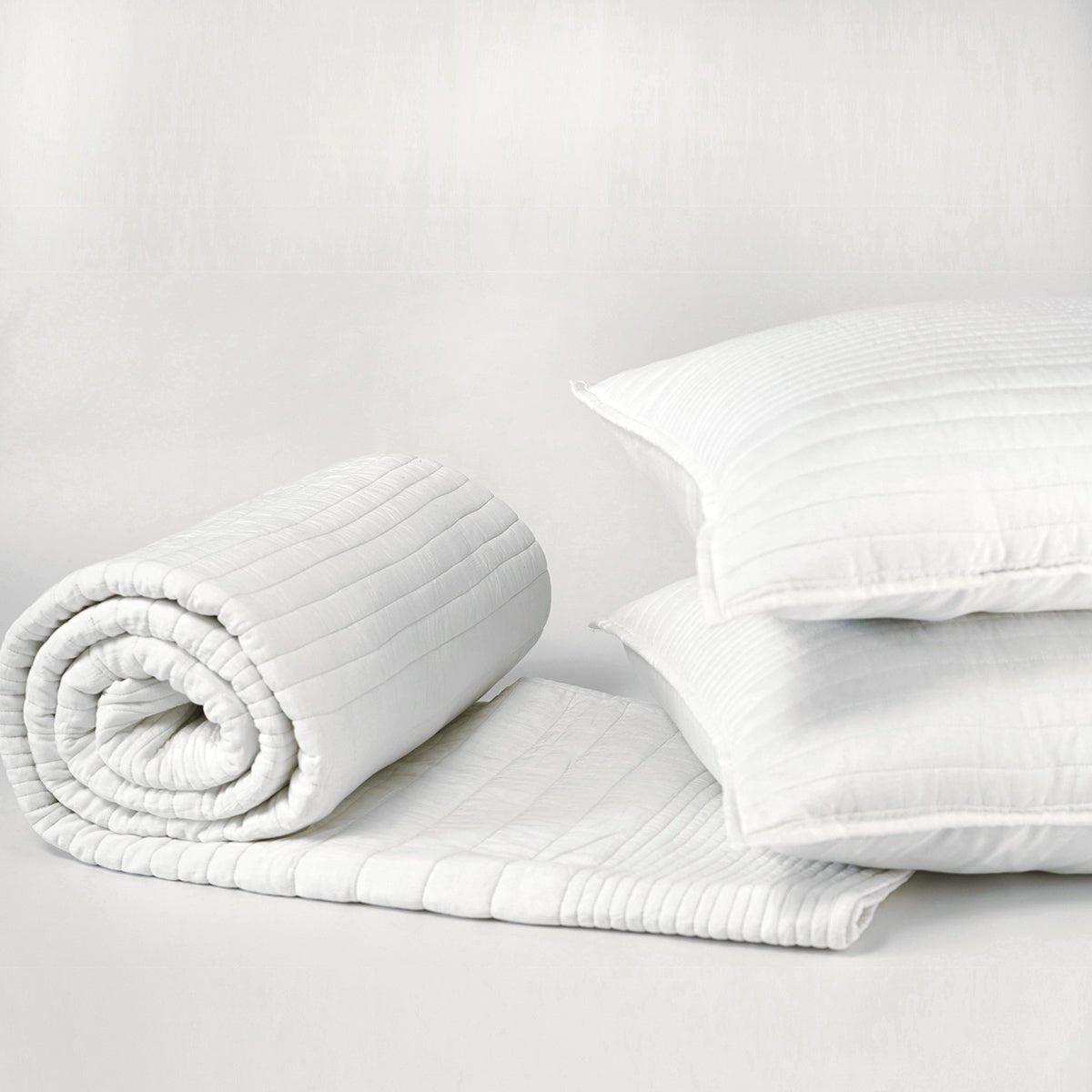 Shwet White 300TC Cotton Satin Quilt Bed Set | Stripe Quilting | Luxury Handmade