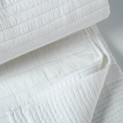 White Luxury 300TC Cotton Satin Quilted Bed Set