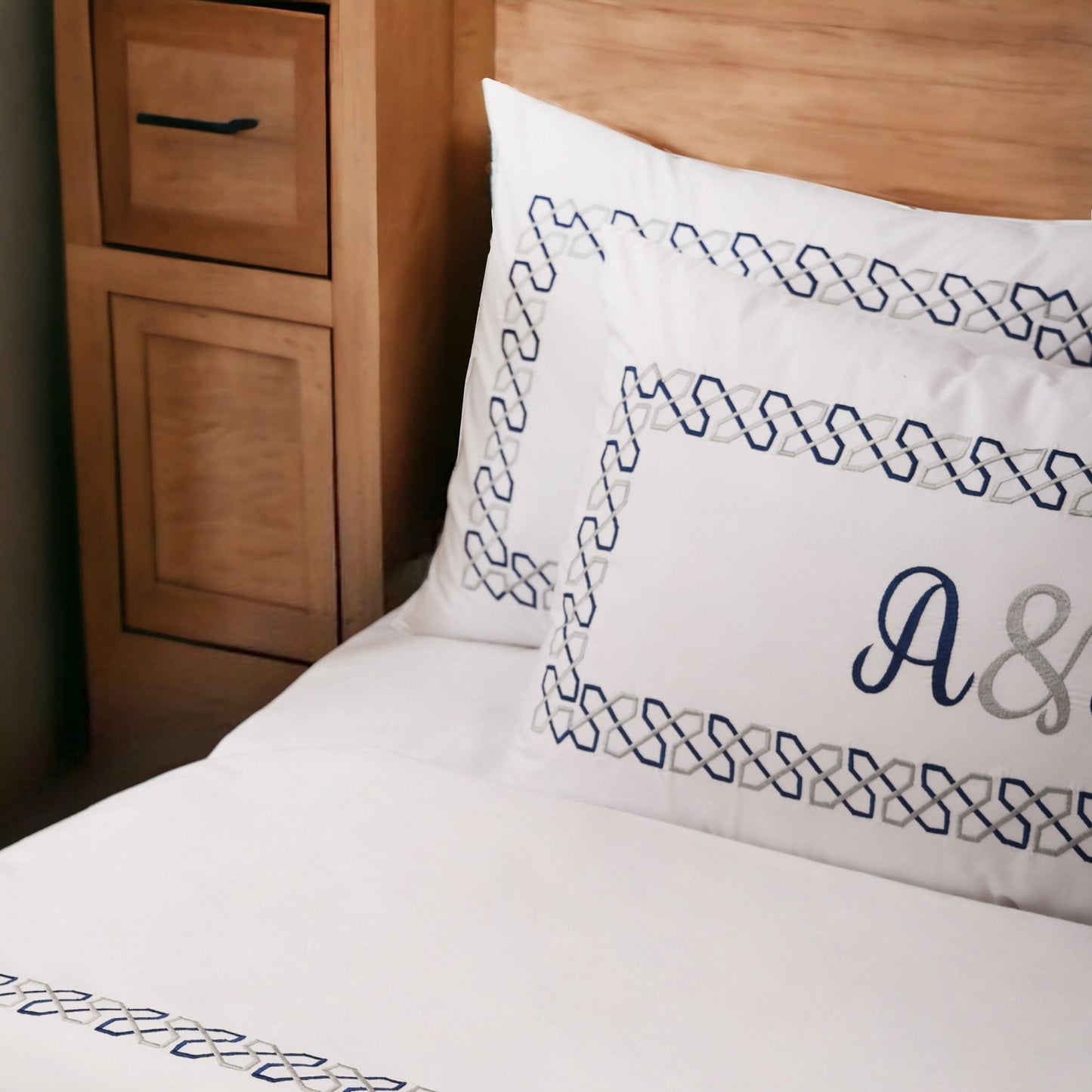 Embroidered White Cotton Duvet Cover Set 300TC Twin‑King