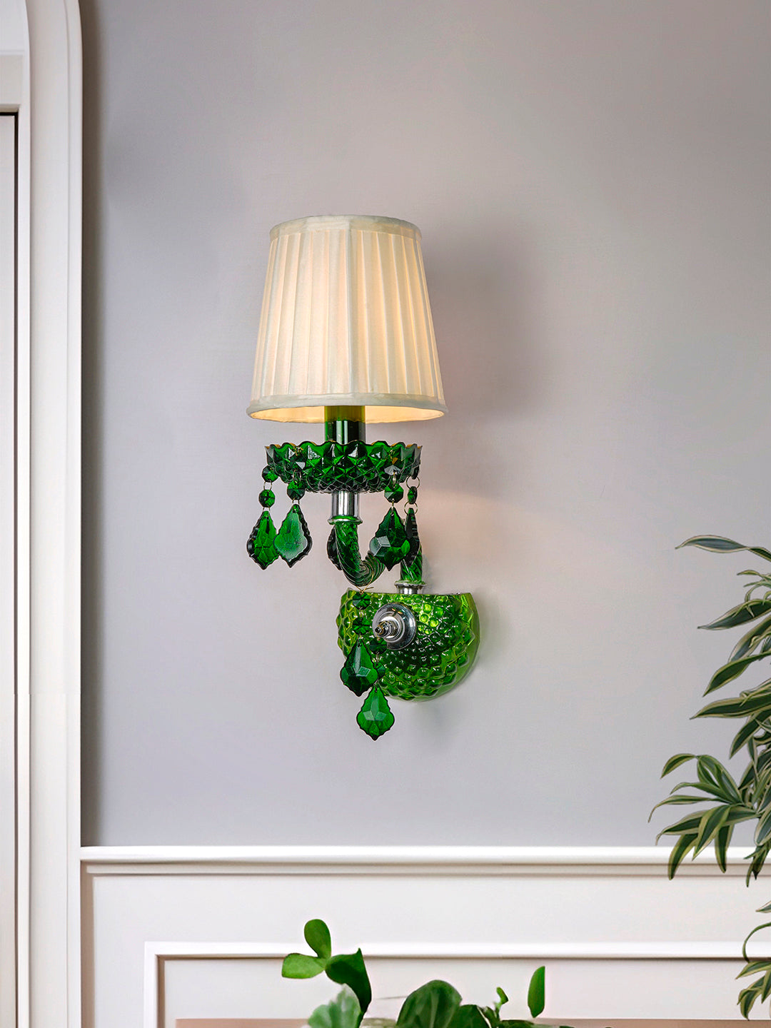 Green Glass 1-Light Wall Sconce – 38.1 cm