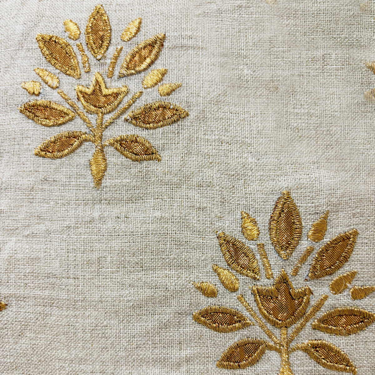 ZARI BAAG - Pure Linen Pillow Cover with Metallic Applique - 14x21 inches
