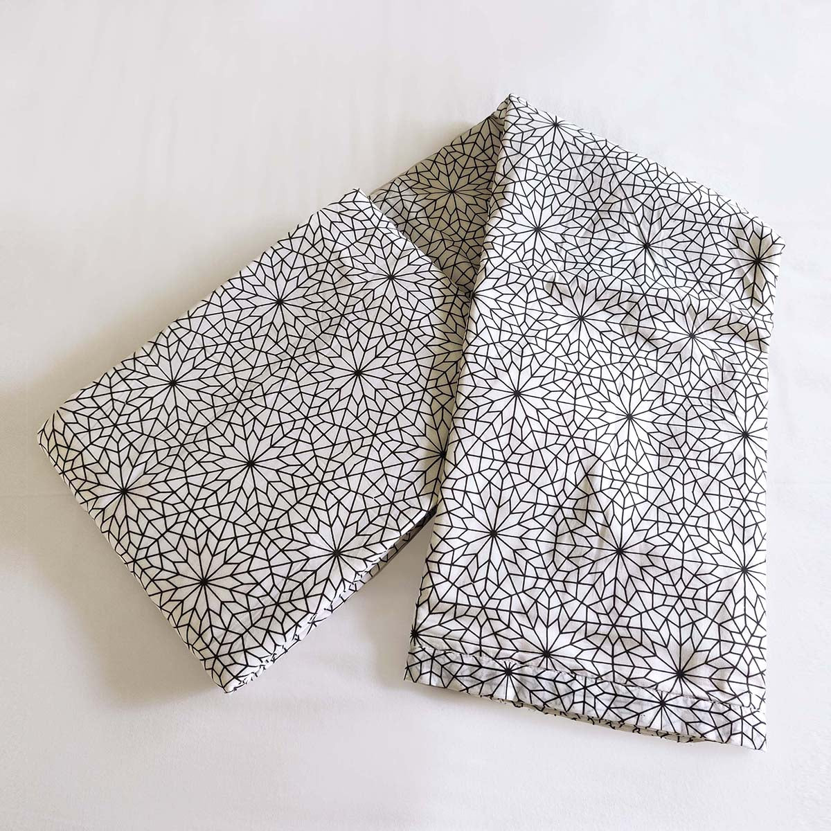 Black White Moroccan 3‑Layer Cotton Dohar Blanket – Soft Stylish