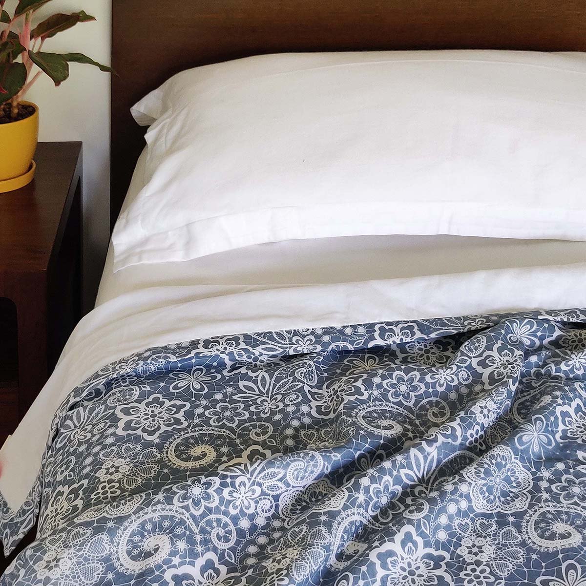 Blue Lace Print Three-Layer Soft Cotton Dohar Blanket